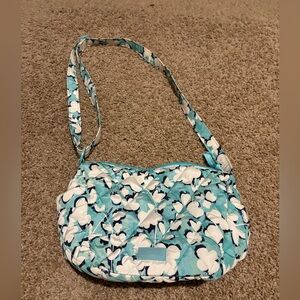 Never worn Vera Bradley purse